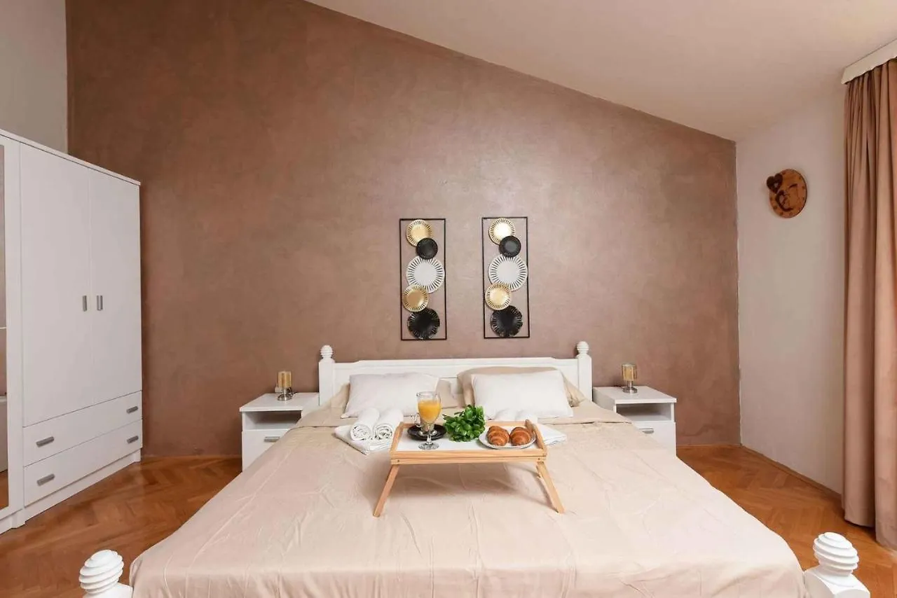 Holiday Home In Zadar/Zadar Riviera 8258 Bokanjac